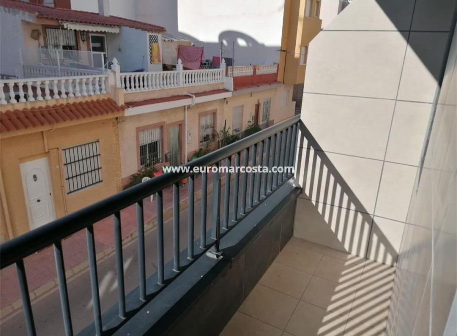 Objekte zum Wiederverkauf - Wohnung - Torrevieja - La Mata