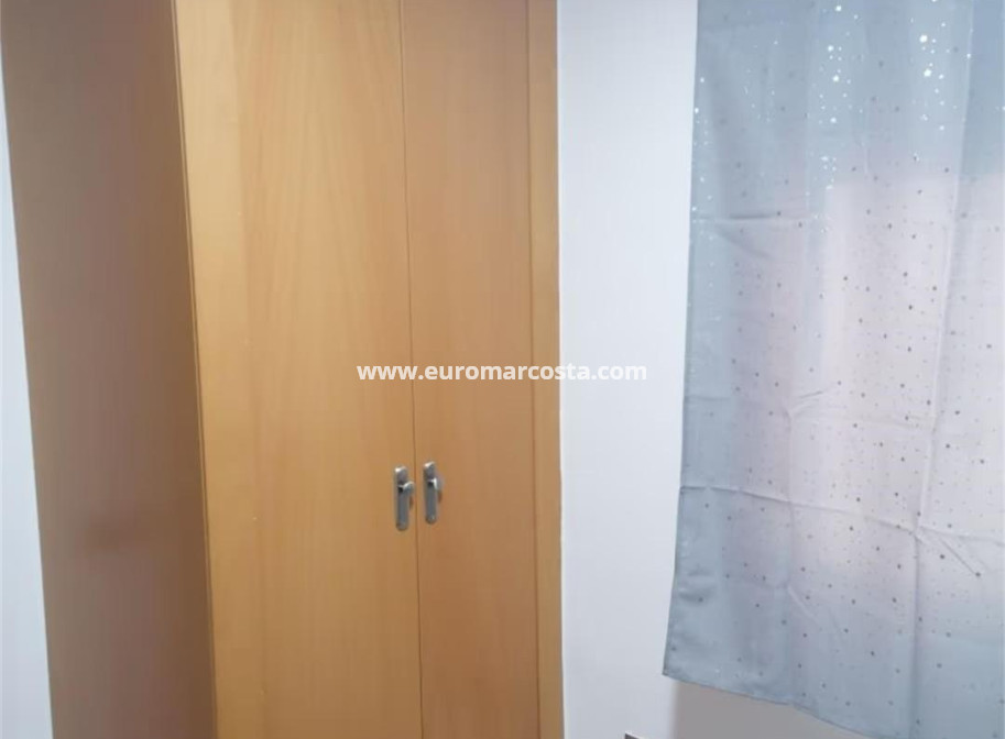 Sale - Apartment / flat - Torrevieja - La Mata