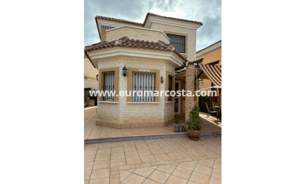 Venta - Villa - Guardamar del Segura - Urb el raso