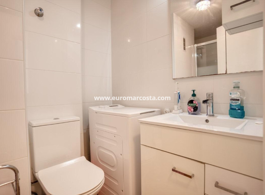 Objekte zum Wiederverkauf - Wohnung - Torrevieja - TORREVIEJA