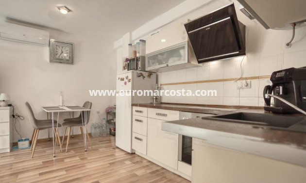 Objekte zum Wiederverkauf - Wohnung - Torrevieja - TORREVIEJA