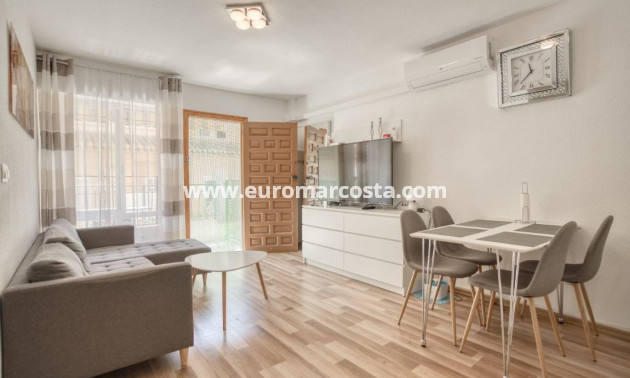 Objekte zum Wiederverkauf - Wohnung - Torrevieja - TORREVIEJA
