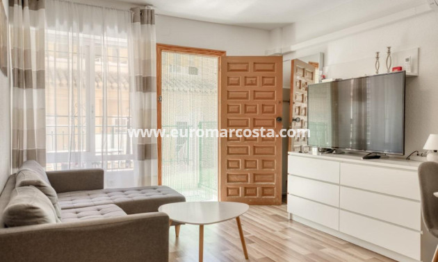 Objekte zum Wiederverkauf - Wohnung - Torrevieja - TORREVIEJA