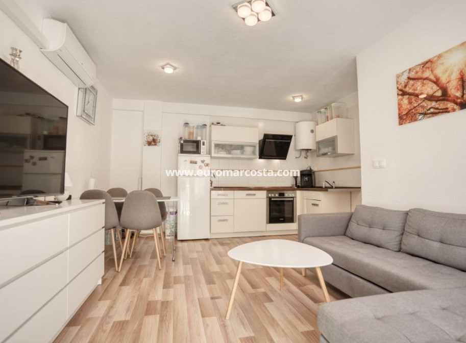 Objekte zum Wiederverkauf - Wohnung - Torrevieja - TORREVIEJA