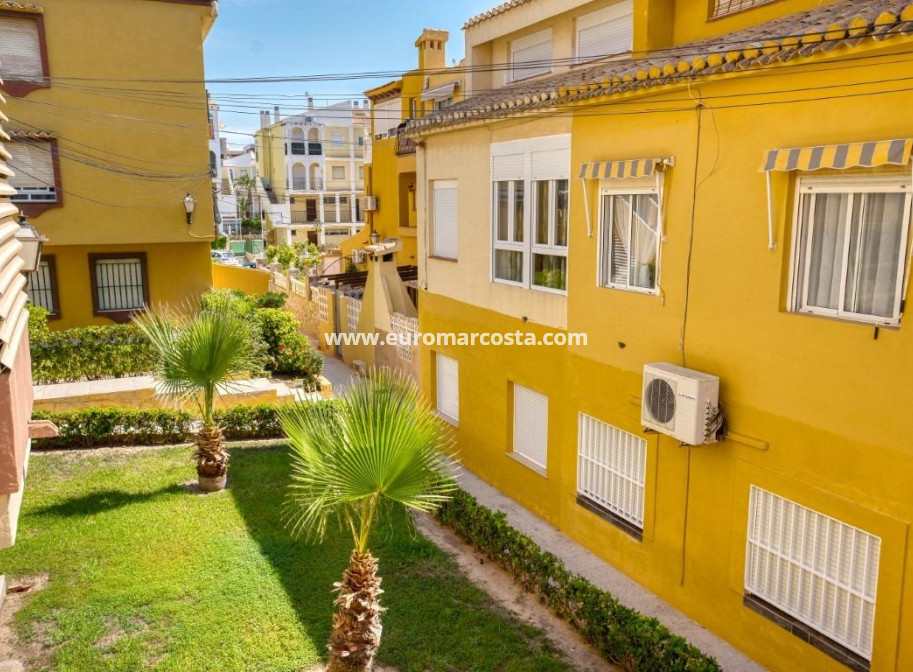 Objekte zum Wiederverkauf - Wohnung - Torrevieja - TORREVIEJA