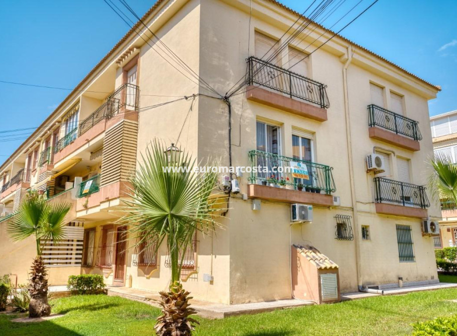 Objekte zum Wiederverkauf - Wohnung - Torrevieja - TORREVIEJA