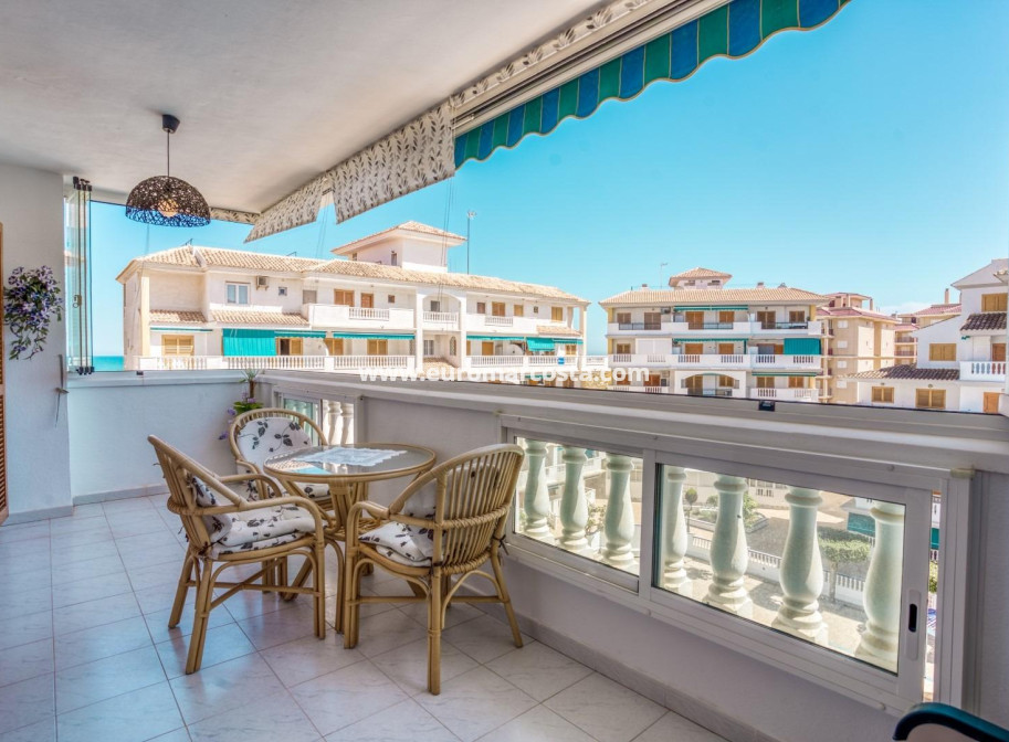 Sale - Apartment / flat - Torrevieja - La Mata