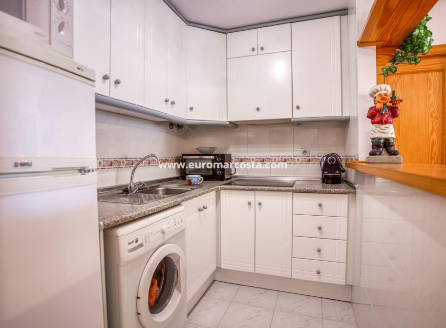 Sale - Apartment / flat - Torrevieja - La Mata