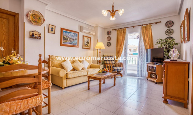 Sale - Apartment / flat - Torrevieja - La Mata