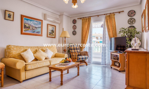 Sale - Apartment / flat - Torrevieja - La Mata