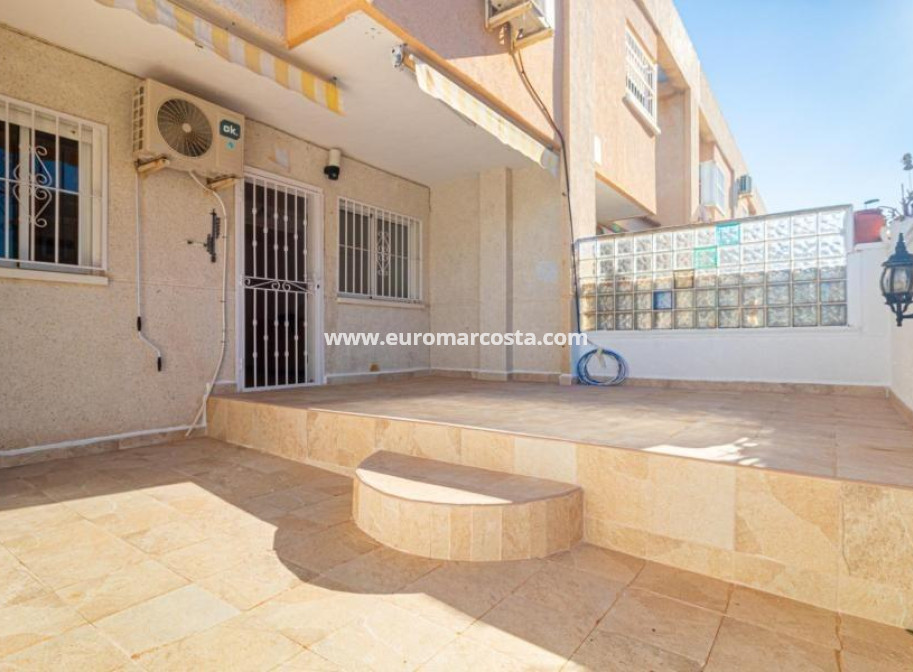 Sale - Bungalow - Torrevieja - TORREVIEJA