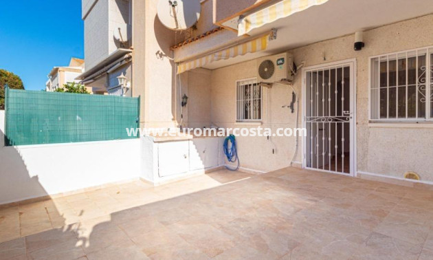 Sale - Bungalow - Torrevieja - TORREVIEJA