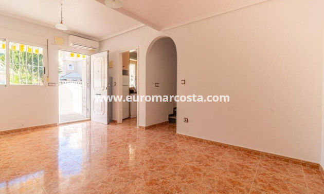 Sale - Bungalow - Torrevieja - TORREVIEJA