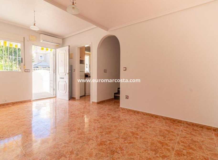 Sale - Bungalow - Torrevieja - TORREVIEJA