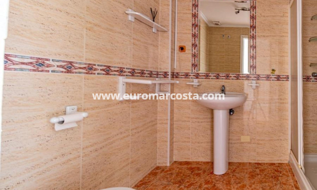 Sale - Bungalow - Torrevieja - TORREVIEJA