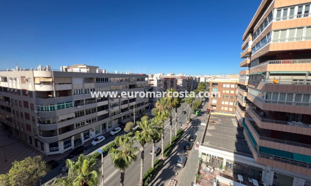 Venta - Apartamento / piso - Torrevieja - TORREVIEJA