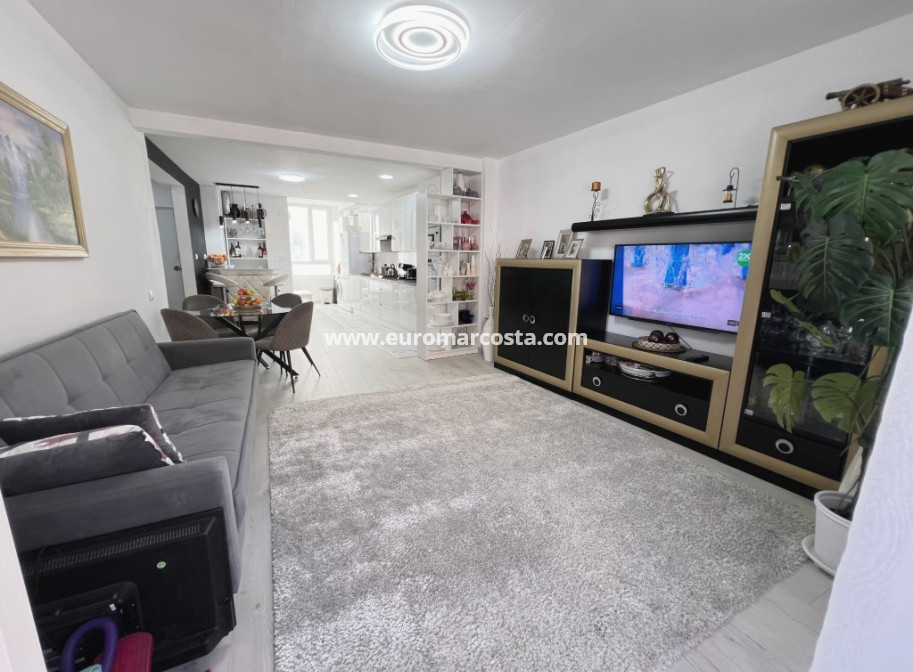 Sale - Apartment / flat - Guardamar del Segura