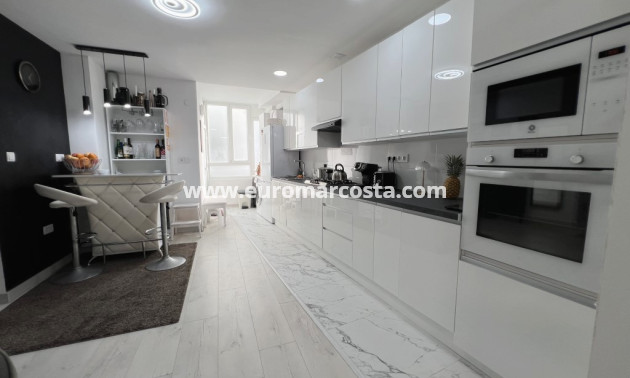 Sale - Apartment / flat - Guardamar del Segura