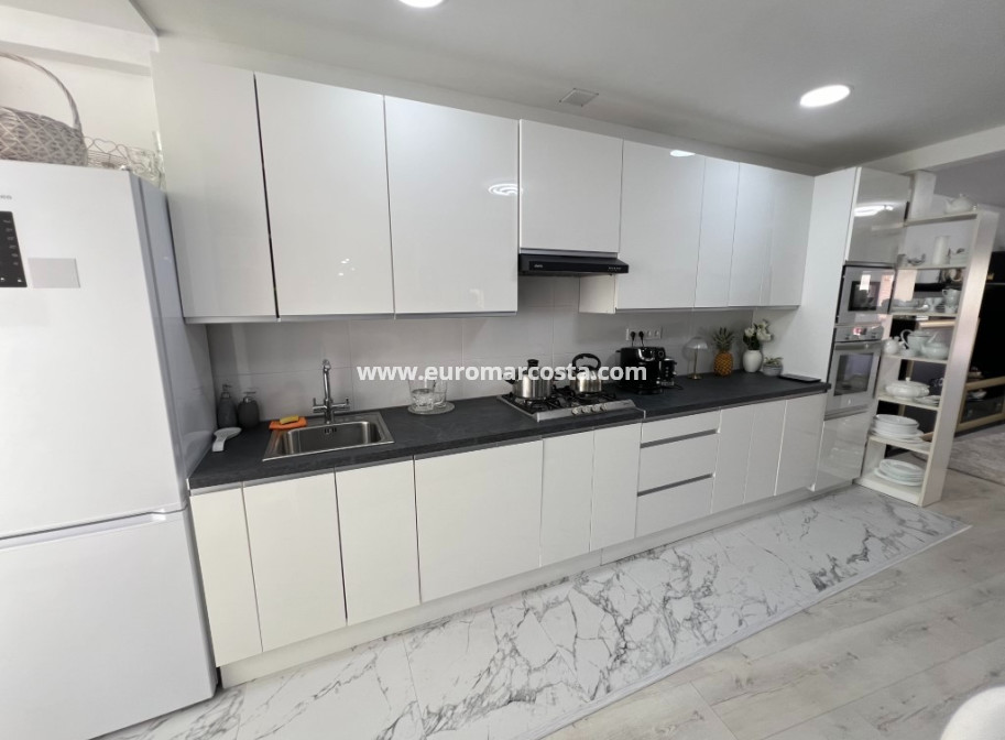 Sale - Apartment / flat - Guardamar del Segura