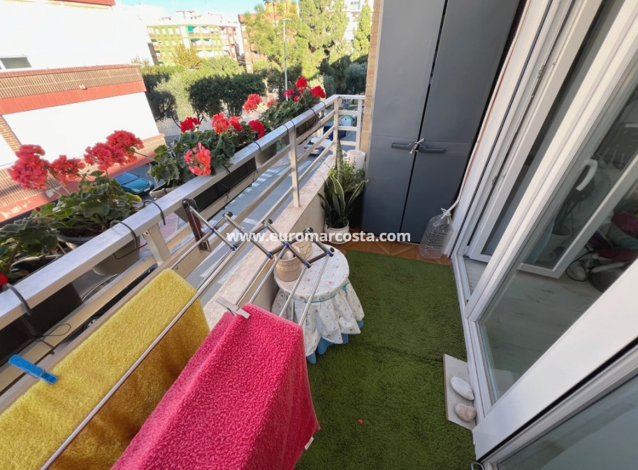 Sale - Apartment / flat - Guardamar del Segura