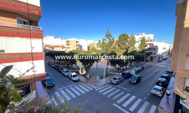 Sale - Apartment / flat - Guardamar del Segura