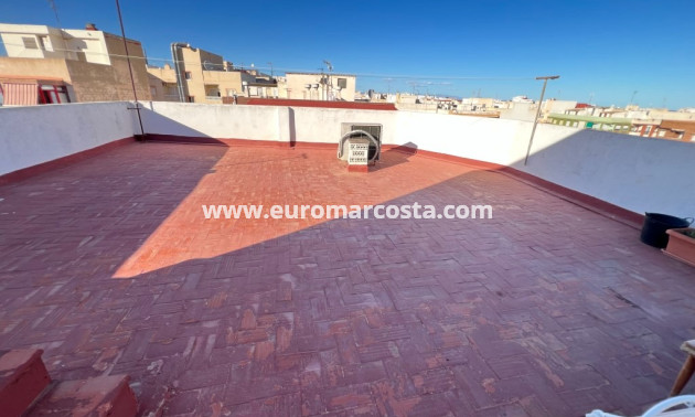 Sale - Apartment / flat - Guardamar del Segura