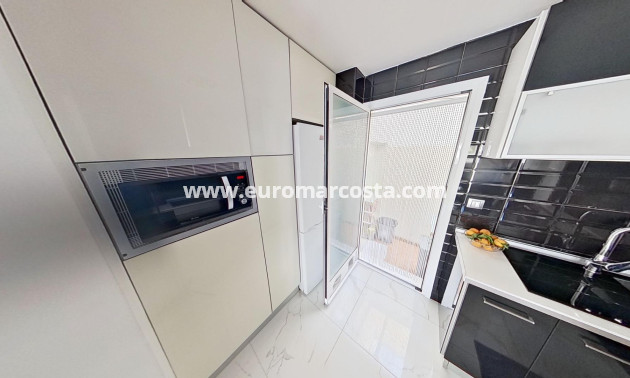 Venta - Villa - Torrevieja - TORREVIEJA