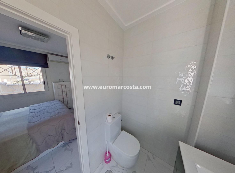 Venta - Villa - Torrevieja - TORREVIEJA