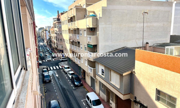 Objekte zum Wiederverkauf - Wohnung - Torrevieja - TORREVIEJA