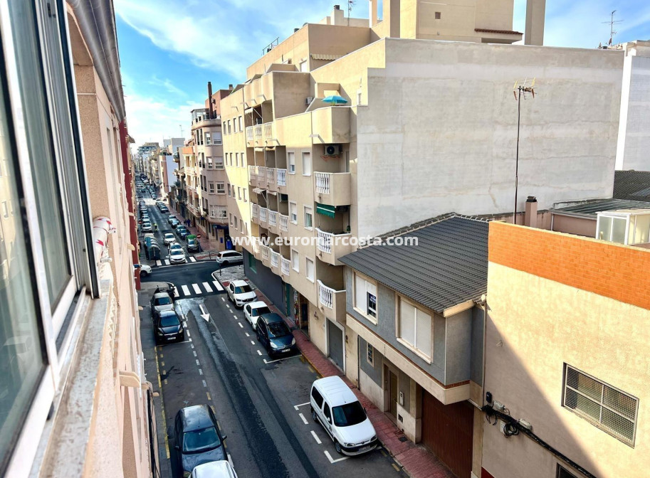 Objekte zum Wiederverkauf - Wohnung - Torrevieja - TORREVIEJA