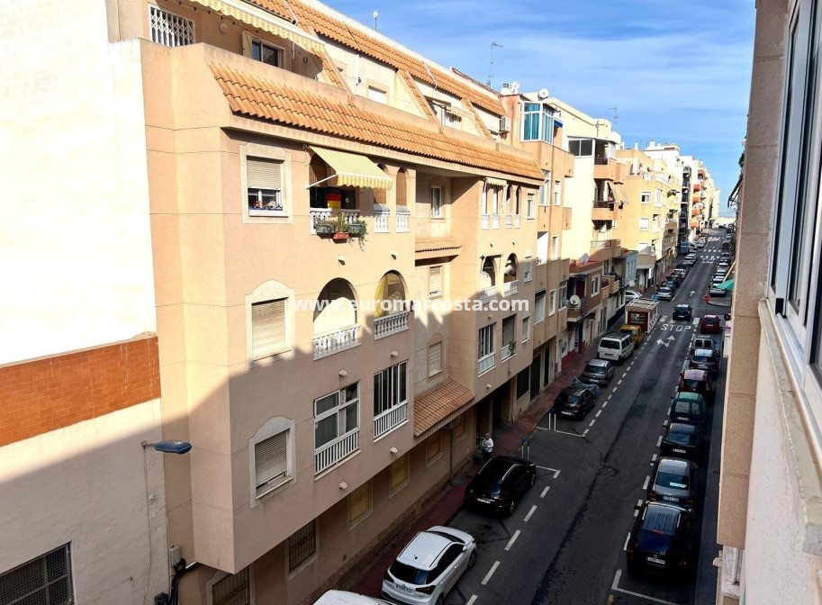 Objekte zum Wiederverkauf - Wohnung - Torrevieja - TORREVIEJA