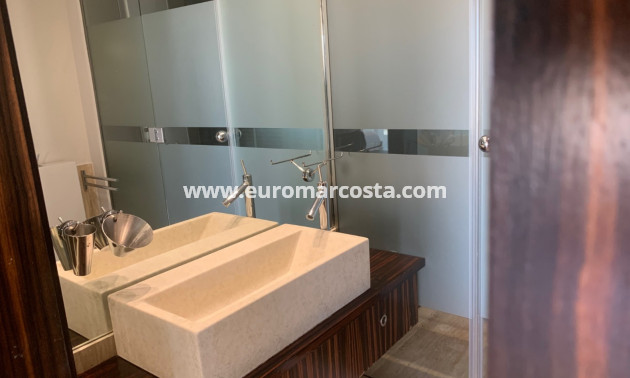 Venta - Apartamento / piso - Pilar de la Horadada
