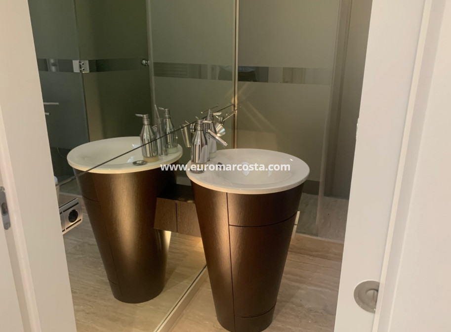 Venta - Apartamento / piso - Pilar de la Horadada