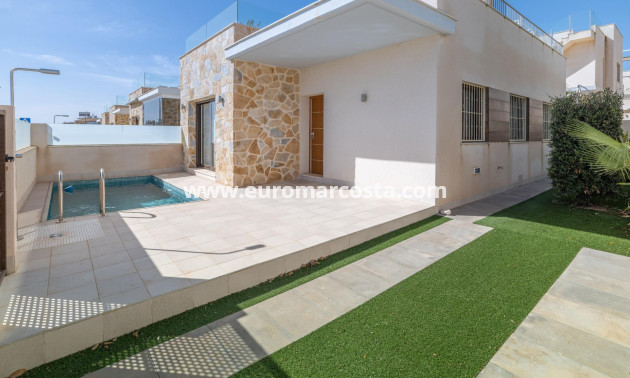 Venta - Villa - Ciudad Quesada - CENTRO