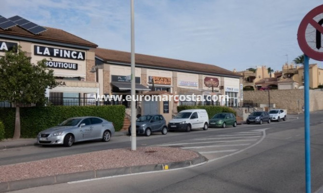 Venta - Comercial - Algorfa - La Finca Golf Course