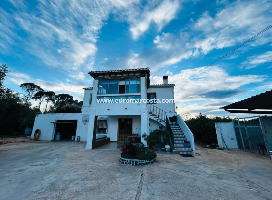 Objekte zum Wiederverkauf - Villa freitstehend - Denia