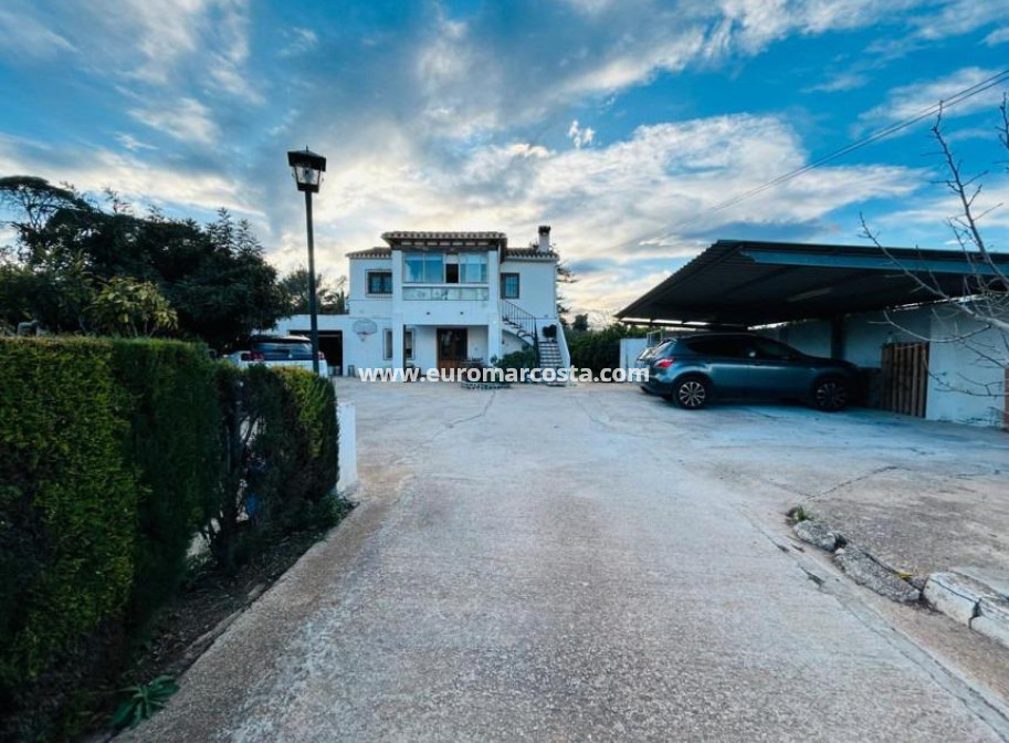 Objekte zum Wiederverkauf - Villa freitstehend - Denia