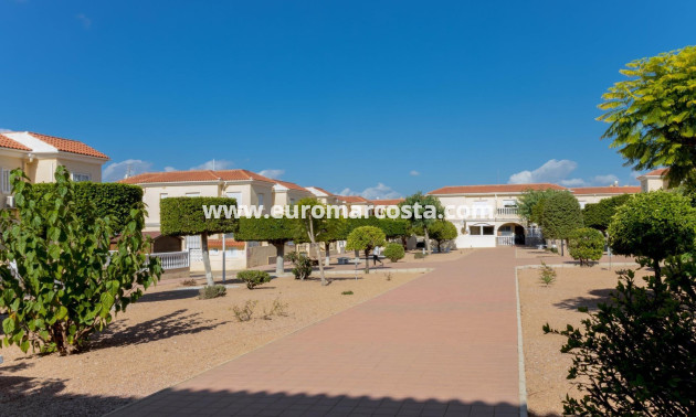 Venta - Bungalow - Torrevieja - Aguas Nuevas