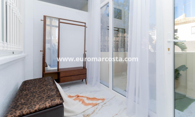 Venta - Bungalow - Torrevieja - Aguas Nuevas