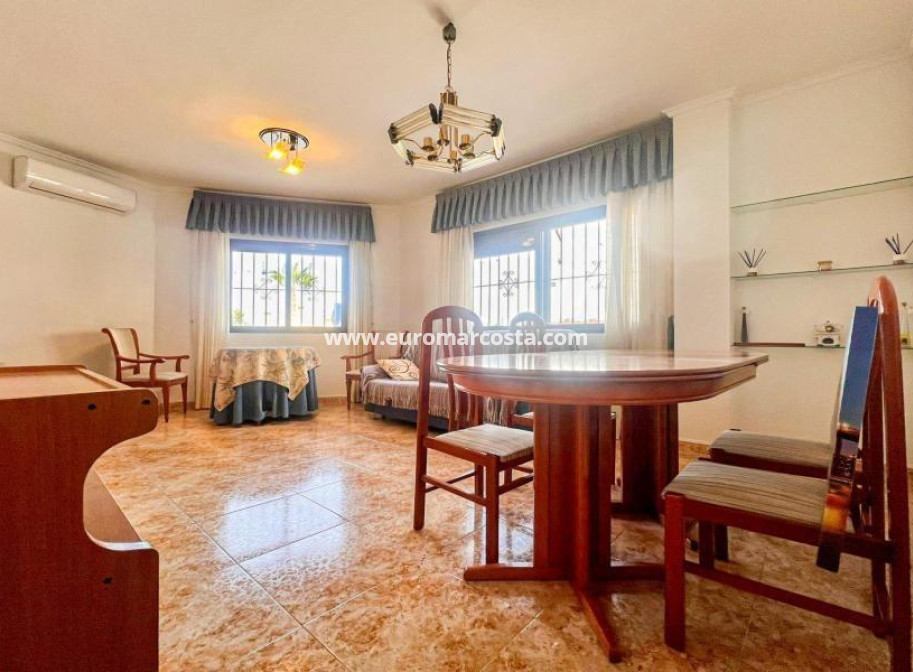 Venta - Apartamento / piso - San Miguel de Salinas - Pueblo