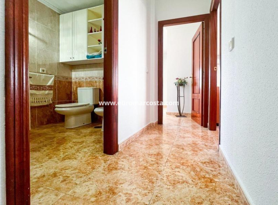 Venta - Apartamento / piso - San Miguel de Salinas - Pueblo