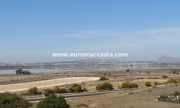 Venta - Apartamento / piso - Torrevieja - La Mata