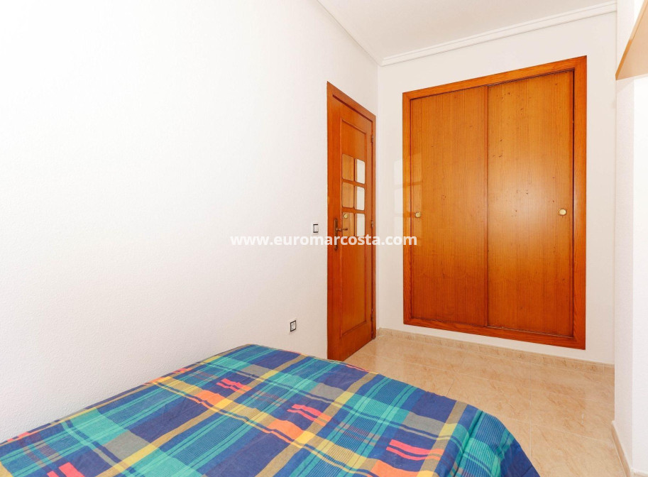 Sale - Apartment / flat - Torrevieja - TORREVIEJA