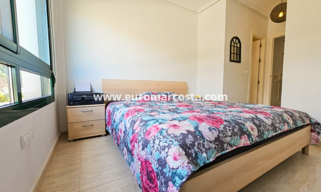 Venta - Apartamento / piso - Orihuela Costa - Lomas de Campoamor-Las Ramblas