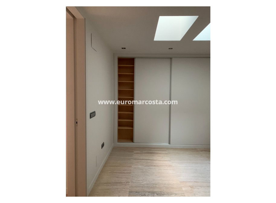 Venta - Apartamento / piso - Pilar de la Horadada