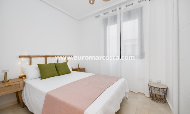 Sale - Apartment / flat - Torrevieja - TORREVIEJA