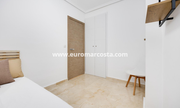 Sale - Apartment / flat - Torrevieja - TORREVIEJA
