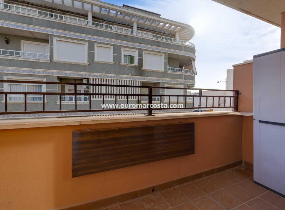 Sale - Apartment / flat - Torrevieja - TORREVIEJA