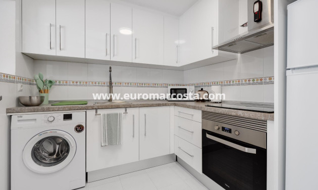 Sale - Apartment / flat - Torrevieja - TORREVIEJA