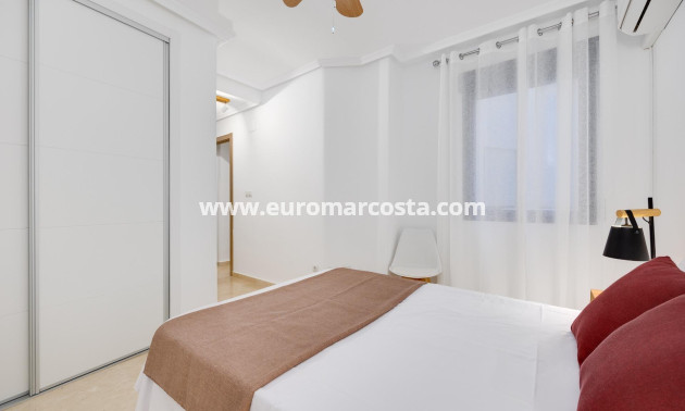 Sale - Apartment / flat - Torrevieja - TORREVIEJA